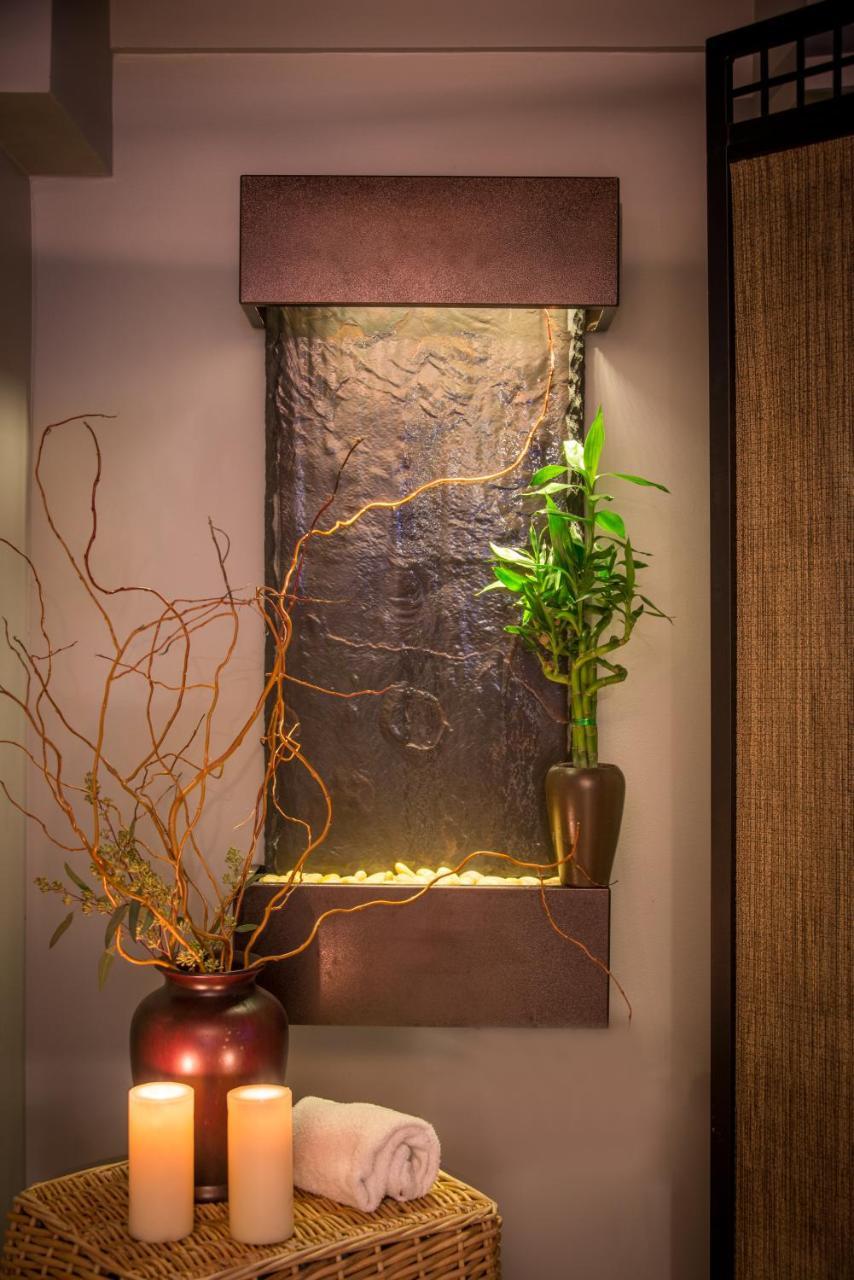 Gothic Eves Inn And Spa Bed And Breakfast Trumansburg ภายนอก รูปภาพ